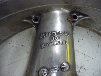 Kimページです。 KAWASAKI 94 95 96 97 ZX9R ZX9 ZX 900 REAR WHEEL RIM MAG OEM 17 R