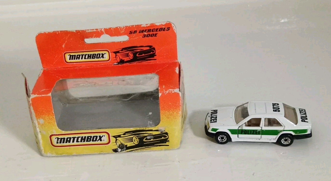 Matchbox Model Police Car Polizei Mercedes-Benz 300E Car Boxed