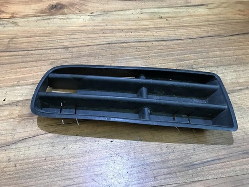 1j0853665b Stoßstangengitter vorne links  Volkswagen Golf DE227096-26