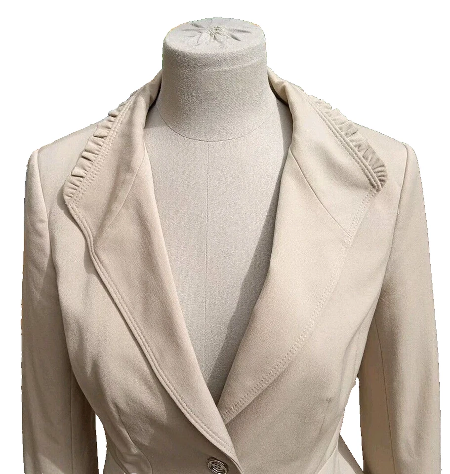 De colección. Chaqueta Blazer Para Mujer Blanca/Negro Beige Forrada con 3 Botones Talla 6 ¡Bien Hecha!  Foto 2 de 4