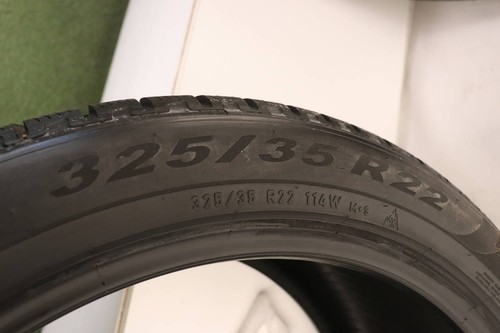Gomme Pirelli Scorpion Winter 285 40 22 325 35 22 Inverno - Foto 2 di 5