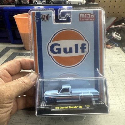 M2 MACHINES MIJO EXCLUSIVE GULF 1978 CHEVY SILVERADO C30 CHASE 1/960