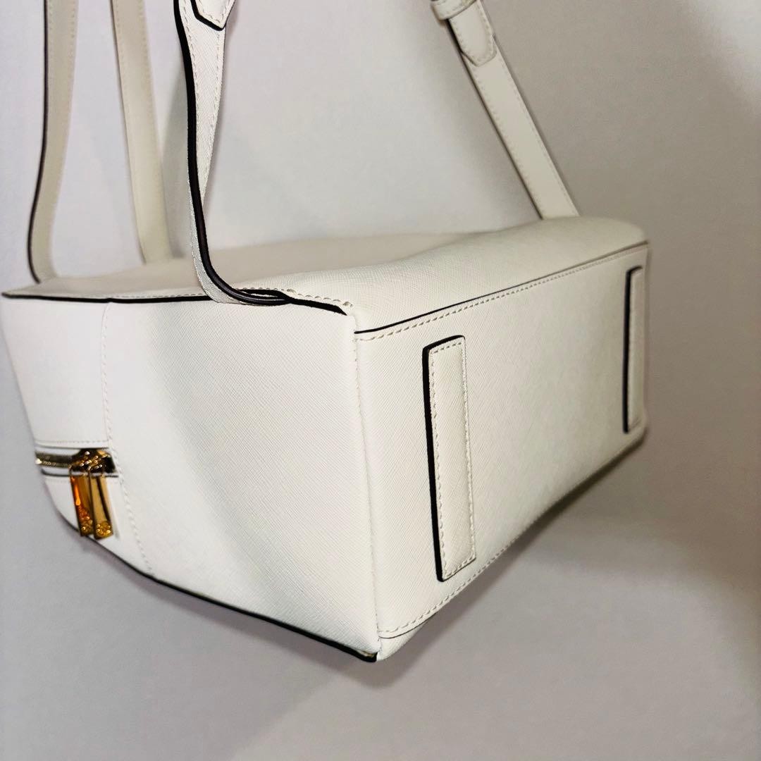 Tory Burch White Round Backpack Stylish Designer Bag thumbnail 5