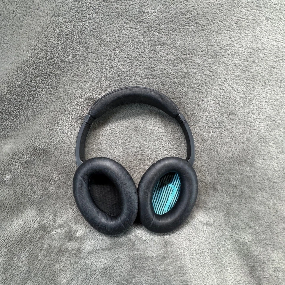 Bose QuietComfort 15 Noise Cancelling Headphones Silver/Black QC15 - Image 3 of 4