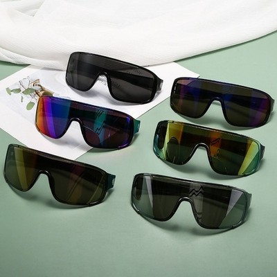 Großes quadratisches Gestell polarisierte Sonnenbrille UV400 für urbane Straßenfotografie