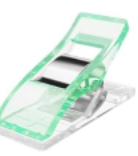 1pcs Plastic Small 1.02"L x 0.39"W Sewing Clip, USED