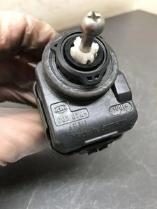 VOLVO V40 Estate VW Scheinwerfer Stellmotor links 007878 1.90 Diesel 35397047