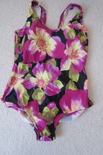 Ladies bright floral swimsuit size 20 B Cup. Never Worn