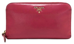 prada zippy