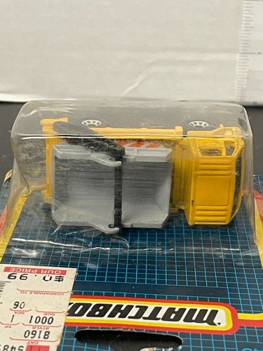 MATCHBOX MB#45 FORD CARGO SKIP TRUCK--SEALED ON CARD-1987 - Picture 5 of 8