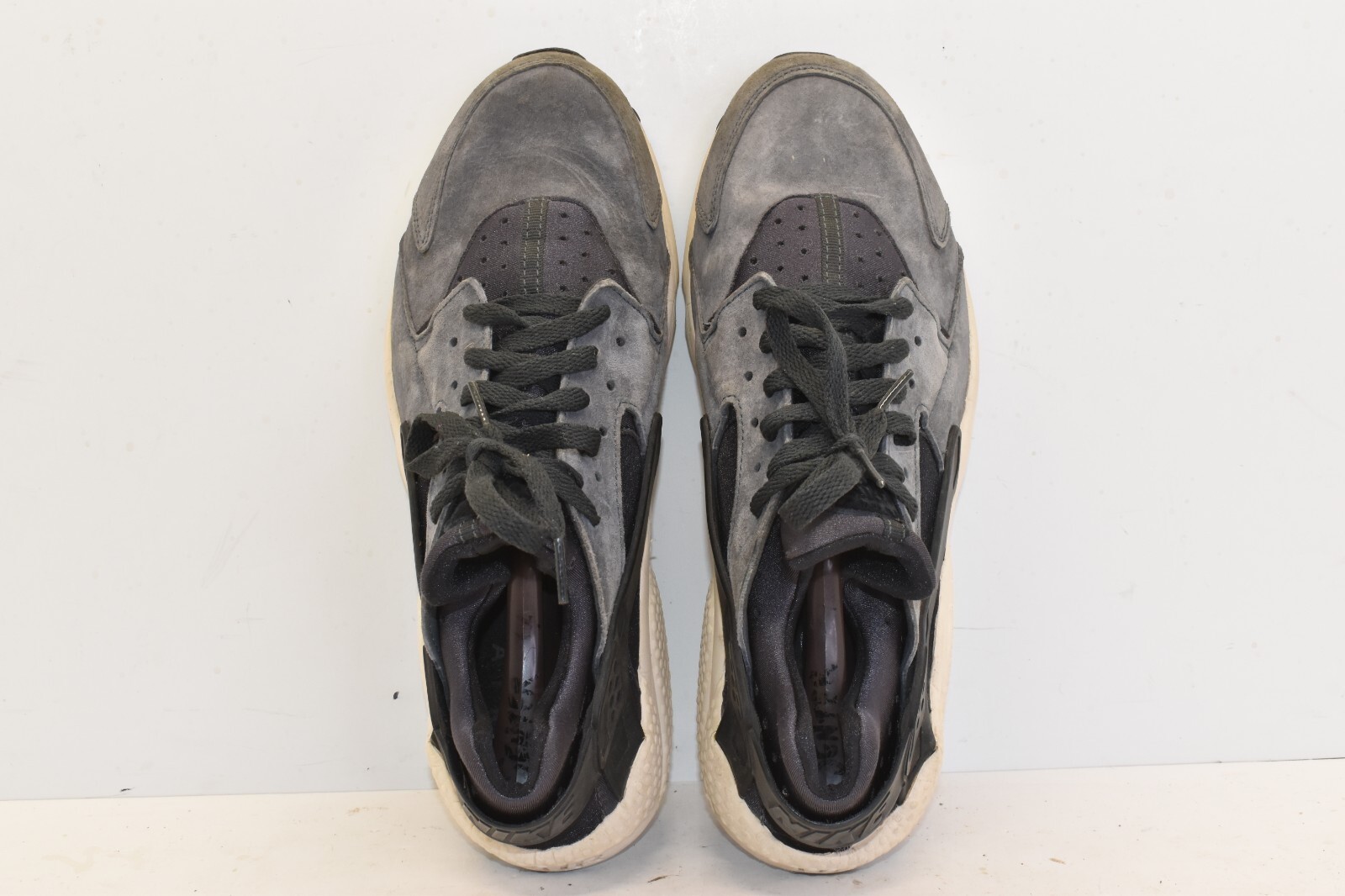 Nike Air Mens Huarache Premium Grey Trainers Size 11.5 Sneakers Style 704830-016 thumbnail 8