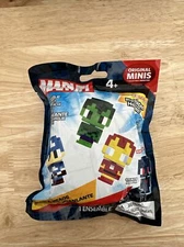 Marvel Original Minis Pixelated Heroes Series 1 Bobble Head Mystery Pack