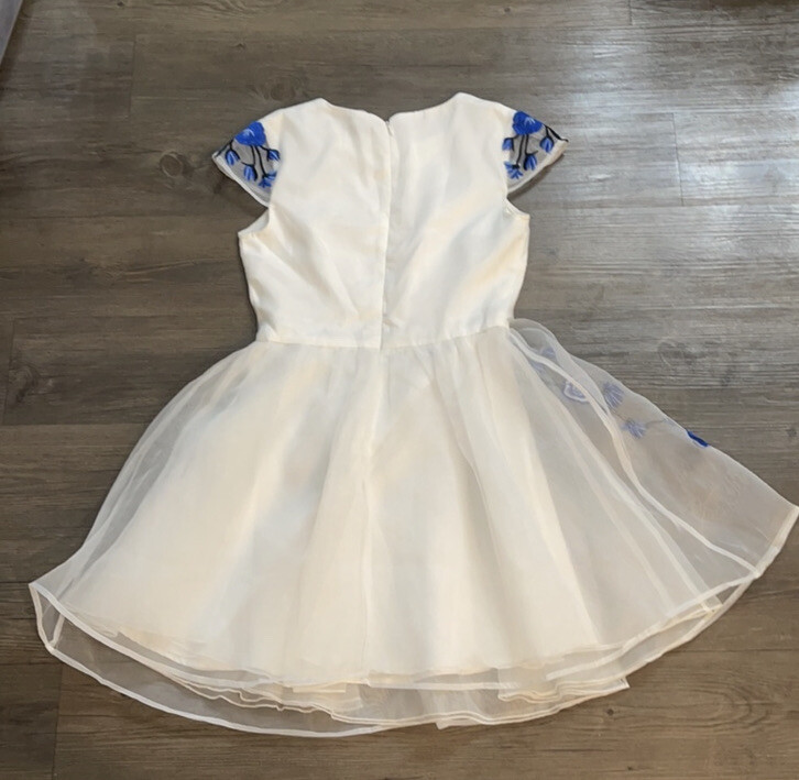 chi chi london white floral cap sleeve organza dress NWT Size 4 image 8