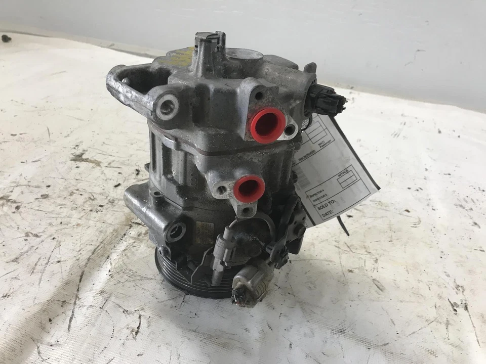 Compresor de aire acondicionado usado se adapta a: Toyota Sienna 2017 6 cilindros grado B Foto 2 de 4