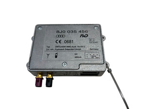 Audi A4 /  B8 / Avant / Steuergerät Antennenverstärker 8J0035456