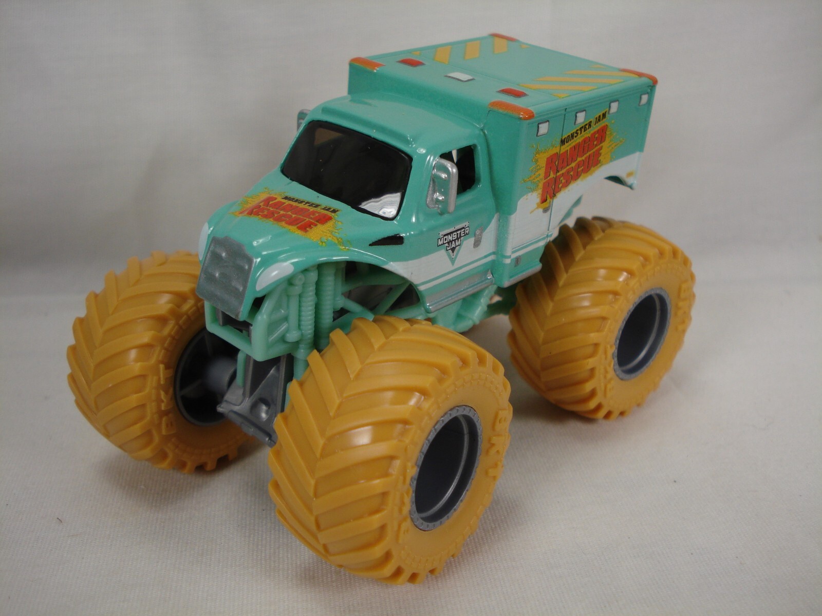 Monster Jam Ranger Rescue Monster Jam Ranger Rescue Monster Truck 2 pack with brown (dirty ...