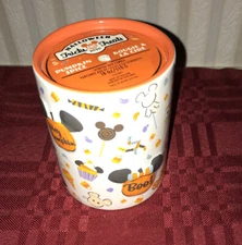2020 Disney Parks Halloween Tricks & Treats Mickey Pumpkin Spice Ceramic Candle