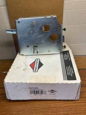 BRIGGS & STRATTON CONTROL BRACKET 695380  DEALER Close OUT.  NLA