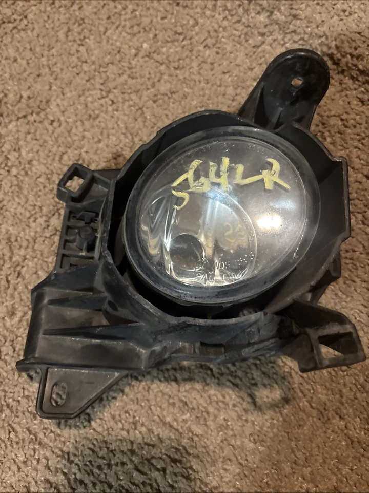 Luz antiniebla derecha lado del pasajero Nissan Pathfinder 2013-2016 con soporte Foto 4 de 4