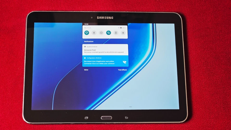 Tablette Samsung Galaxy Tab 4 10.1" SM-T530 WIFI 16 Go Noir -  bon état - Photo 2/4