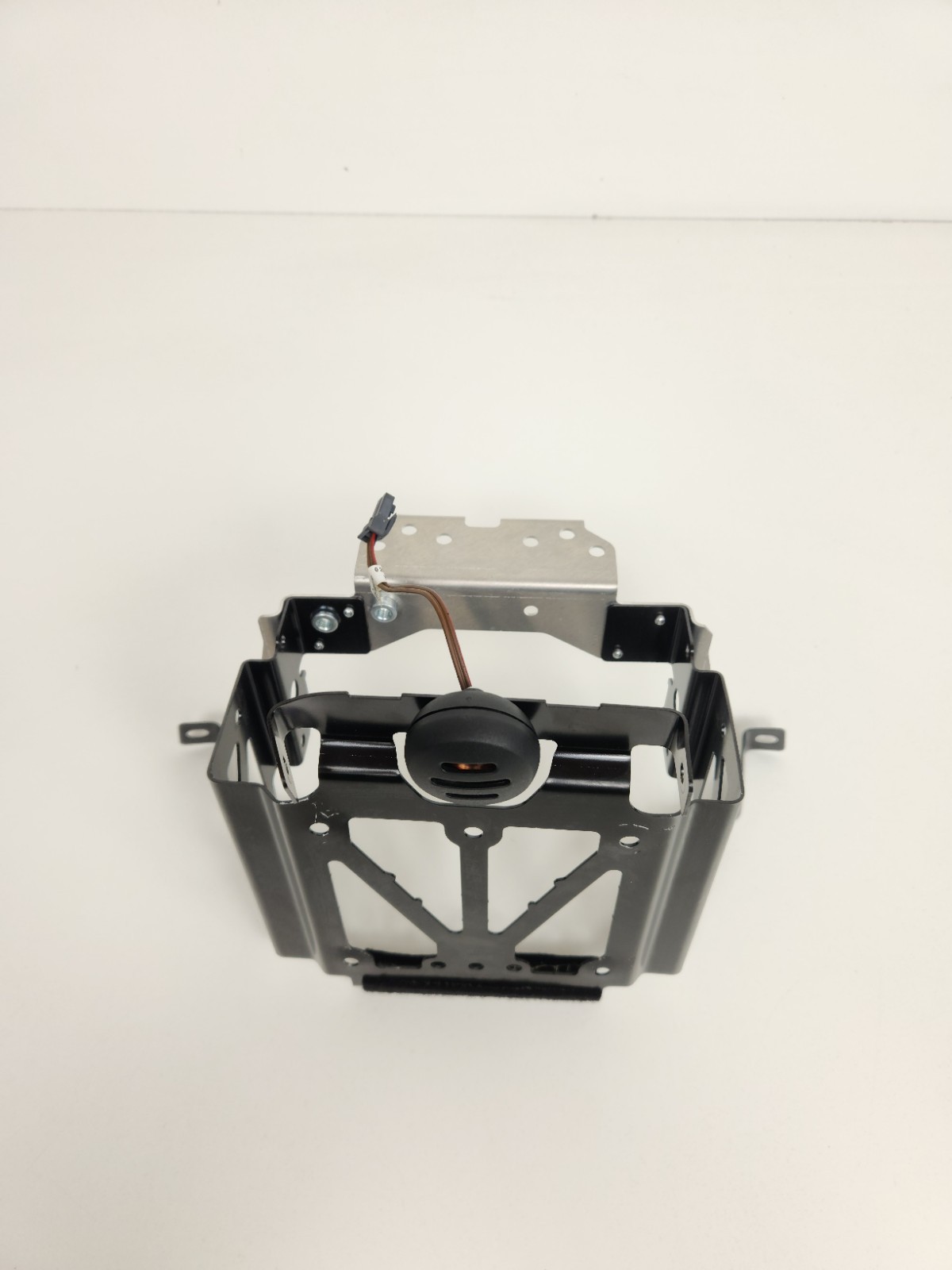 2015-2016 MCLAREN 650S RADIO HOLDER MOUNT BRACKET & PARKING ASSIST SPEAKER OEM 