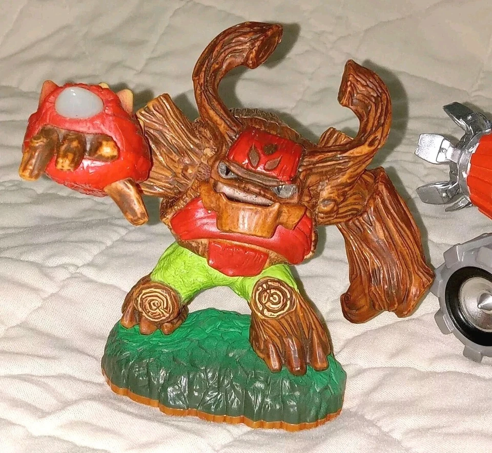 Lote de 4 figuras de acción y vehículos Skylanders Activision Foto 2 de 4