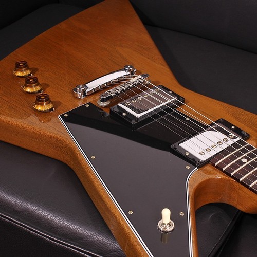 Gibson Custom Shop 1958 Mahogany Explorer Reissue VOS Walnut SN. 831055 - Picture 7 of 11
