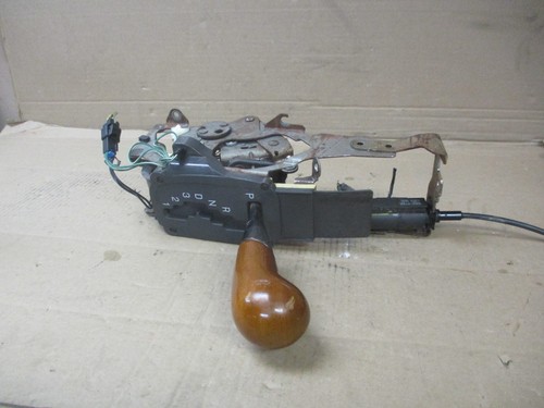 99-04 Cadillac Seville Automatic Transmission Shift Gear Shifter Knob Woodgrain - Picture 6 of 12
