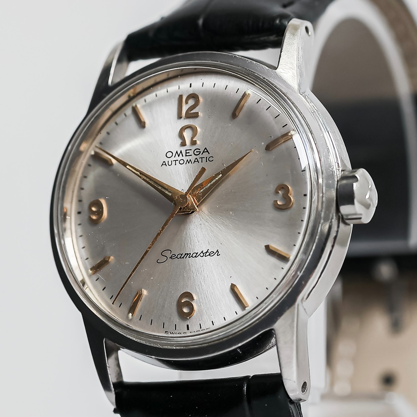 *NEAR OMEGA Seamaster Cal.471 Arabic