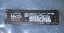 SAMSUNG V-NAND SSD 980 NVMe M.2 SSD MZ-V8V1T0...