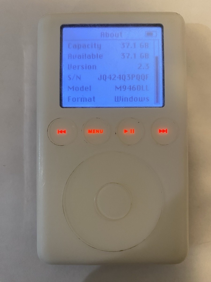 大人気　Apple iPod Classic ホワイト　本体のみ APPLE IPOD CLASSIC 4TH GEN. WHITE PHOTO 60GBNEW BATTERY