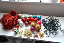 Assorted Chrismas Tree Decorations + Set of Lights - HF1