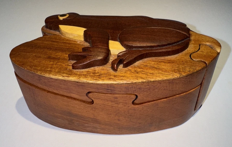 Handcrafted Intarsia-mosaic Wooden Frog Puzzle Box - Secret Compartment - Image 2 of 4