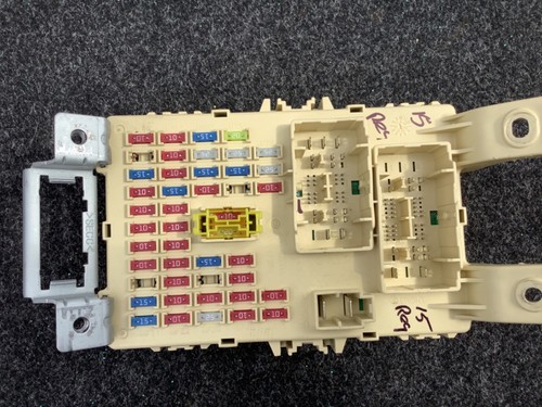 KIA PICANTO FUSE BOX 919501Y554 1.0 PETROL 15 REG - Picture 3 of 3