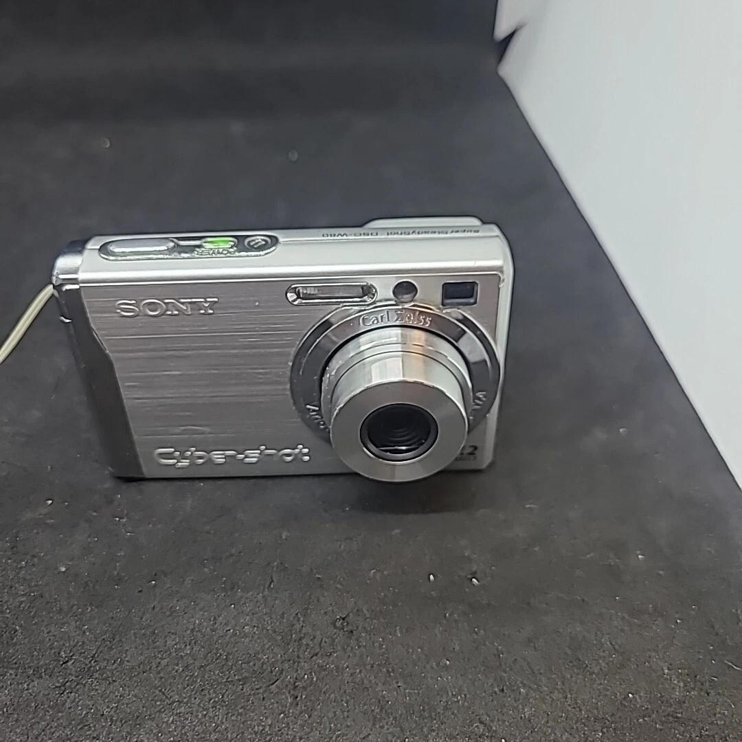 動作良好 Sony Cyber-Shot DSC-W80 シルバー DSC-W80 主な仕様 | デジタルスチルカメラ Cyber-shot