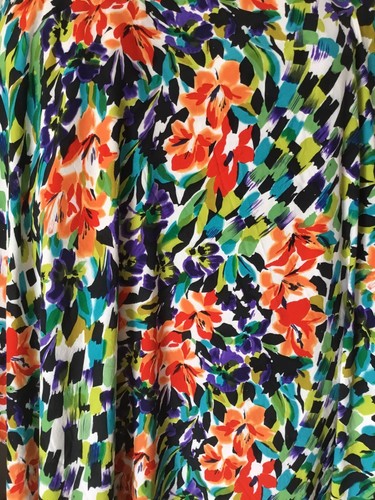 4 X Metres Bright/Bold RAYON 145cms Wide FloralPAINTERLY style WASHED🧡💜💚 - Picture 2 of 13