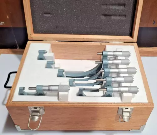 0-6" Mitutoyo Outside Micrometer 103-933 Set .0001" Graduation 6 Pcs Wooden Box