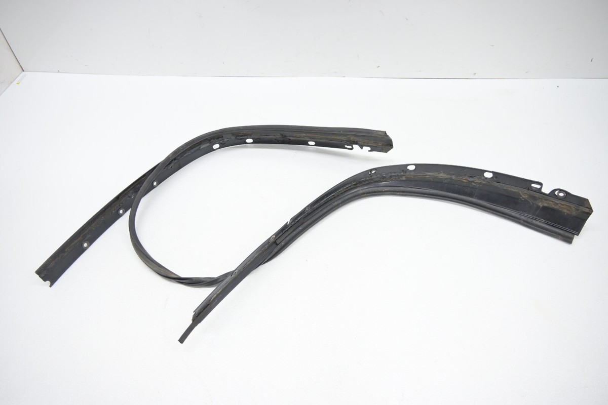 Genuine BMW Convertible Top Seal Frame 51718398104 for sale online