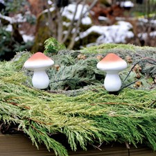 2x Pilzform Gartenstecker - Antik Eisen, Wetterbeständig, 40cm & 29cm, Rasendekoration