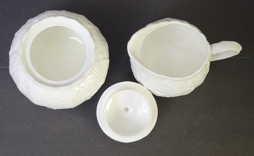 White Coalport Countryware Creamer & Sugar Bowl Made In England Cabbage Leaves - Picture 3 of 5