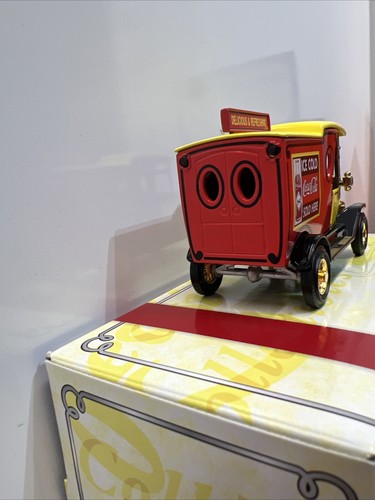 VERY COOL Matchbox Collectibles YPC04-M 1912 Model T Ford Van Coca Cola NEW - Picture 8 of 11