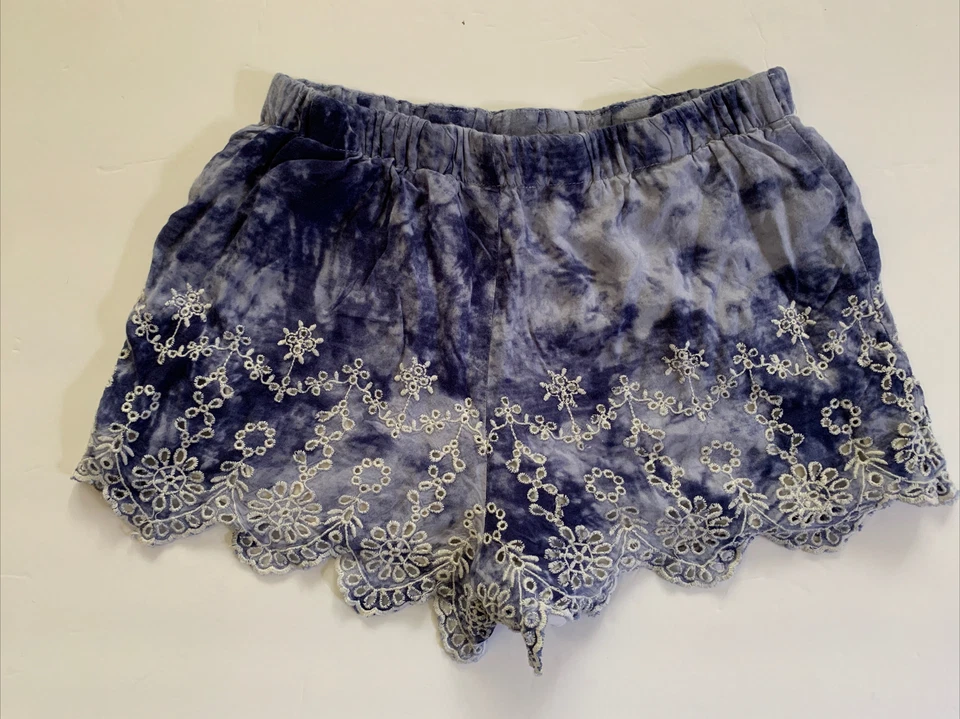 Pantalón Corto Kendall and Kylie Azul Blanco Talla XS Forrado Excelente Estado Usado Foto 2 de 4