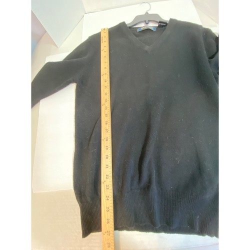 Architect 100% Lambswool Long Sleeve V-Neck Black Sweater Men’s Size Medium - Picture 7 of 8