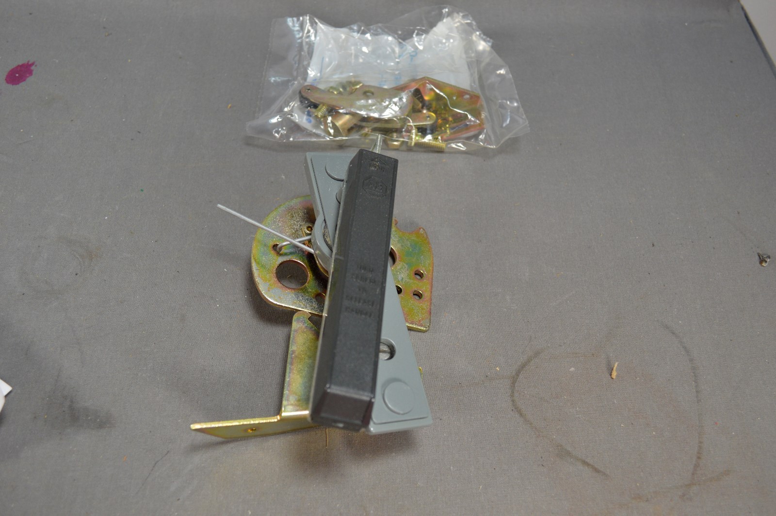 Rockwell Automation/AllenBradley Door Hardware Kit Fixed Depth