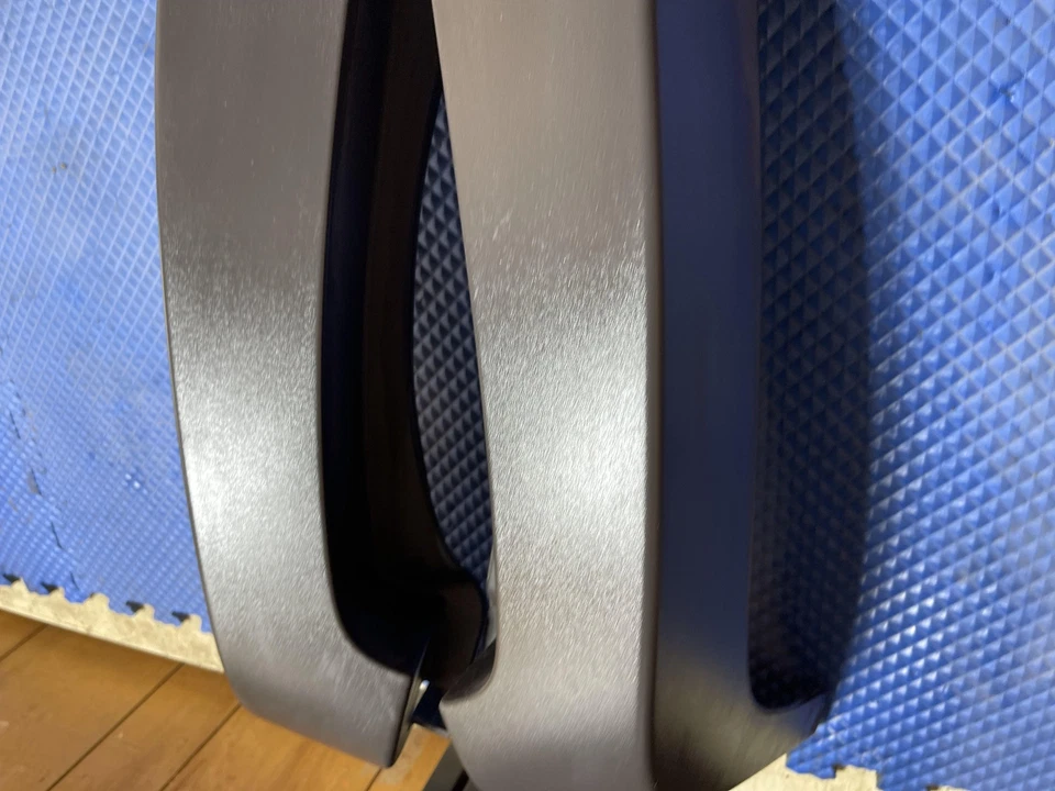 06-10 Hummer H3 D Pillar Trim Set Dark Gray Oem - Image 4 of 4