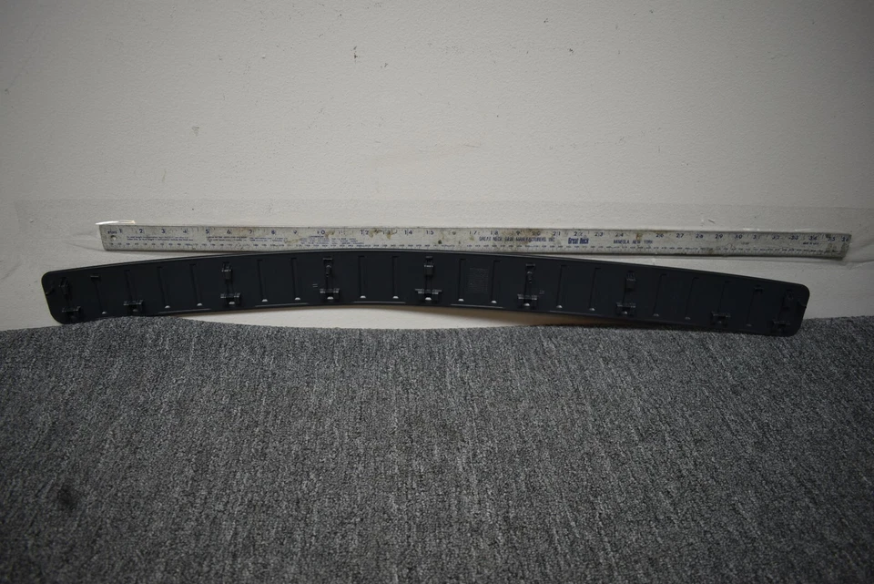 2010-2012 MERCEDES BENZ GL450 后盖制动器防护工厂原始设备制造商 — 第 4/4 张图片