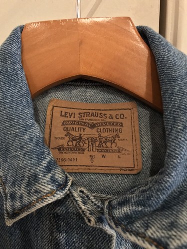 VINTAGE Levi’s Blue Jean Denim Jacket Size 6 Made In USA 37266-0491 - Picture 4 of 6