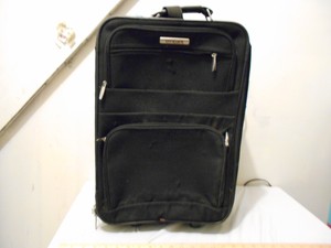 embark rolling suitcase