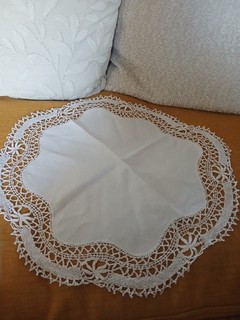 Vintage Hand Embroidered Linen Table Mat Centerpiece Round Cream 17" Diameter