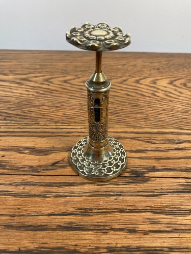 ANTIQUE BRASS J & E RATCLIFF BIRMINGHAM CANDLESTICK POSTAL SCALES